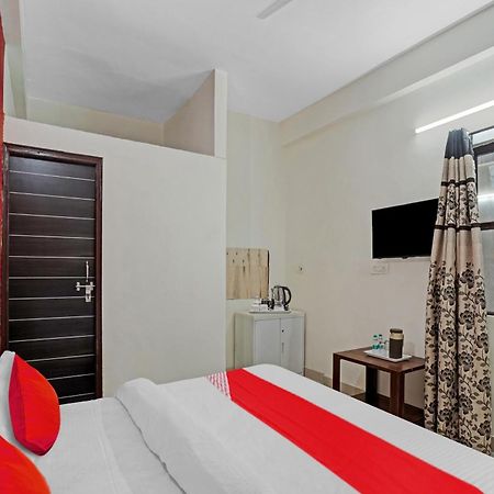 Hotel O Avs Hotel & Restaurant Noida Ngoại thất bức ảnh
