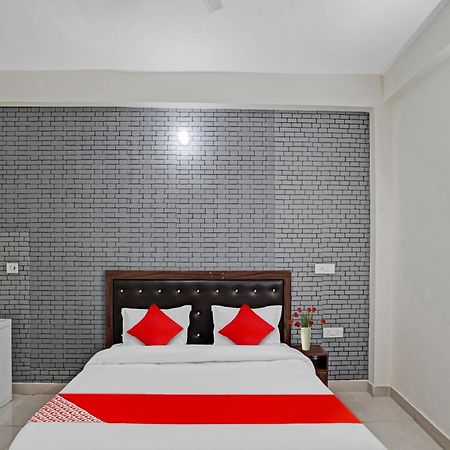 Hotel O Avs Hotel & Restaurant Noida Ngoại thất bức ảnh