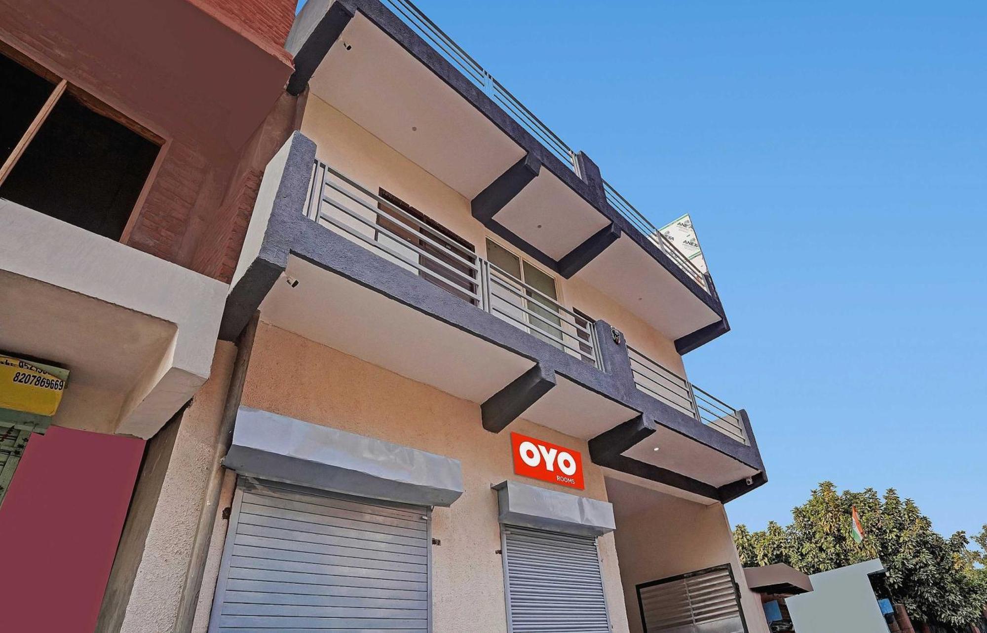 Hotel O Avs Hotel & Restaurant Noida Ngoại thất bức ảnh