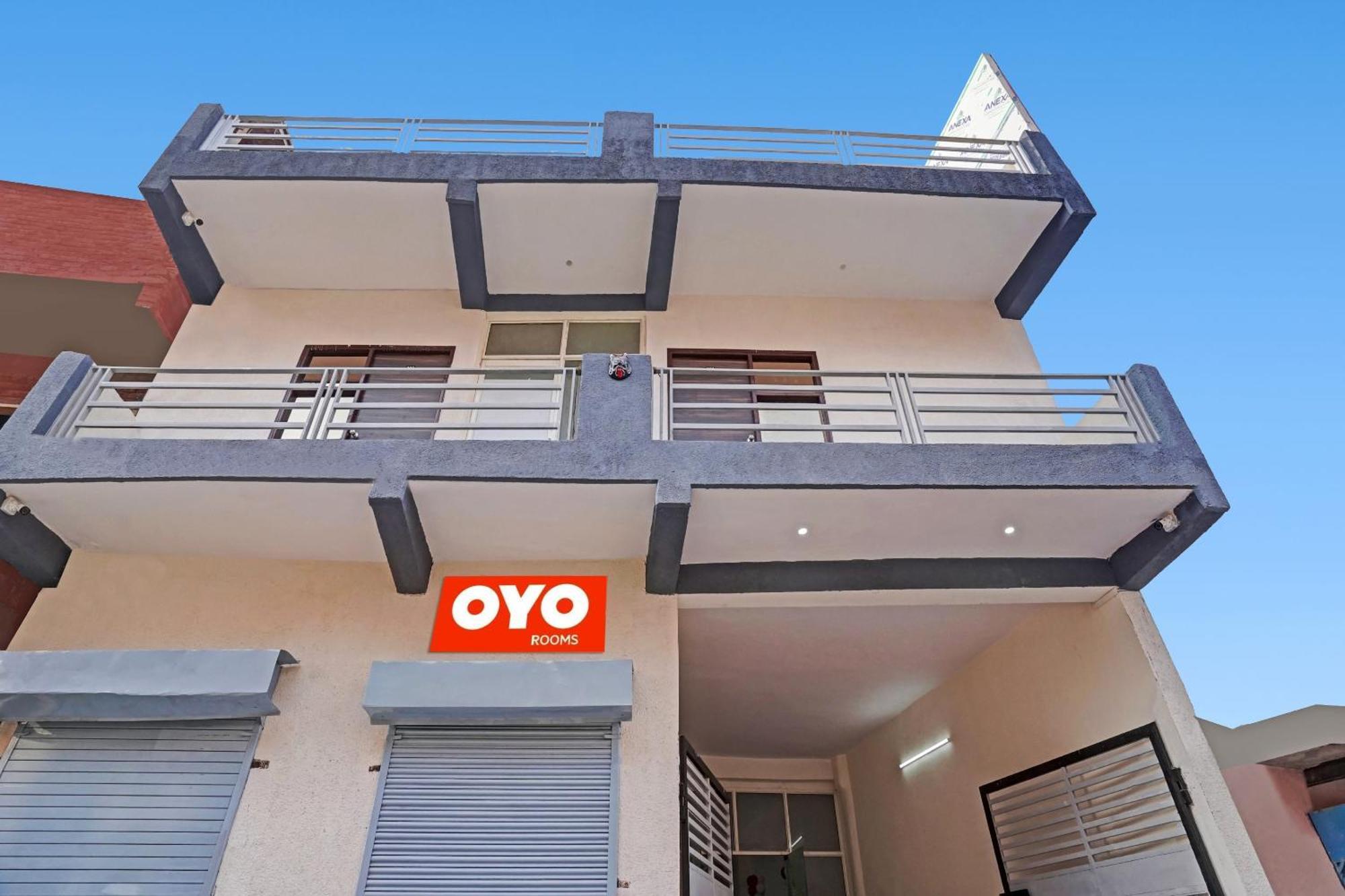 Hotel O Avs Hotel & Restaurant Noida Ngoại thất bức ảnh